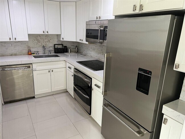 Building Photo - 1342 Drexel Ave