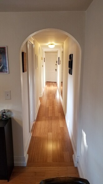 Building Photo - 61 Hillcrest Blvd