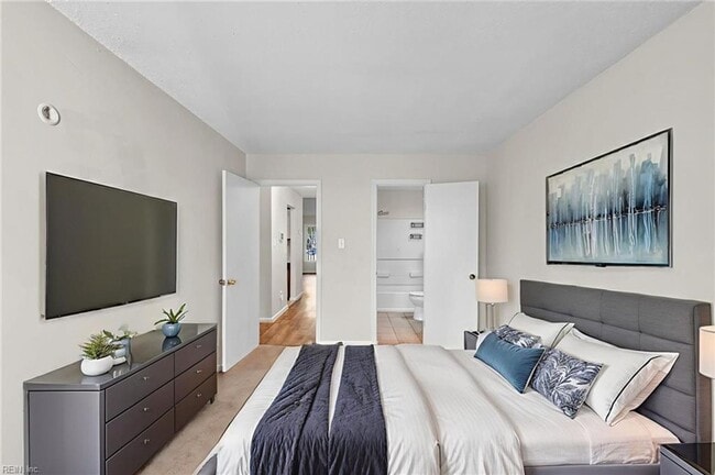 Building Photo - Beach-Close Living on a Peaceful Cul-de-Sac