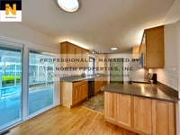 Building Photo - Beautiful Corner Lot Home 3bed/1.5 bath with Scenic Views and Modern Amenities