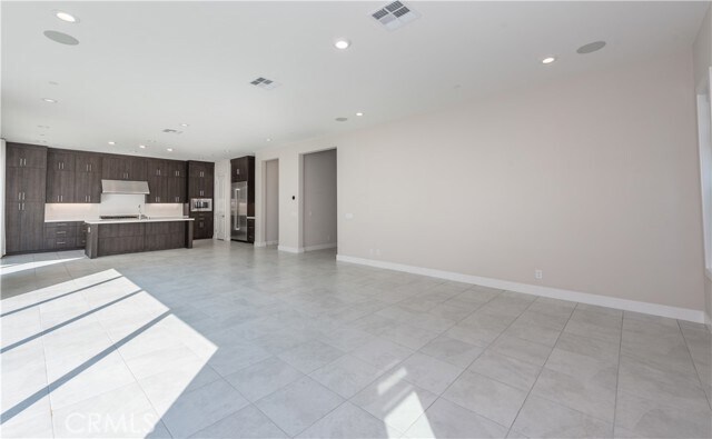 Building Photo - 181 Buckeye