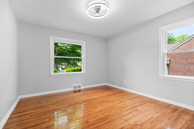 Building Photo - Freshly Remodeled 3-Bedroom Cape Cod in The Heart of Richmond Heights