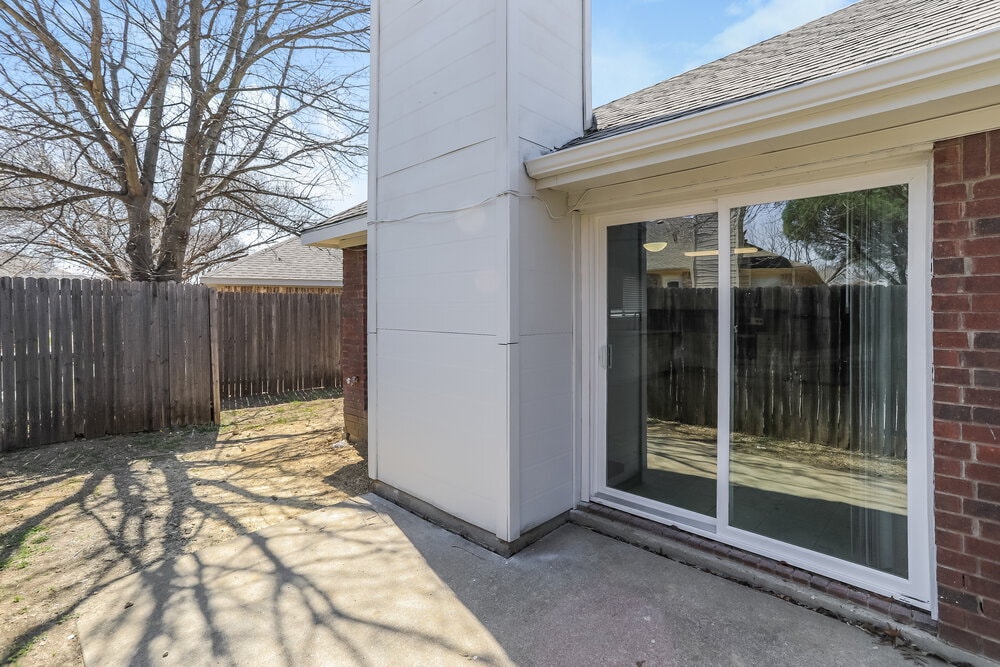 Building Photo - 6936 Bentley Ave