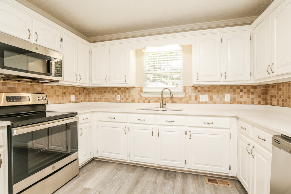 Building Photo - 2431 English Hill Dr