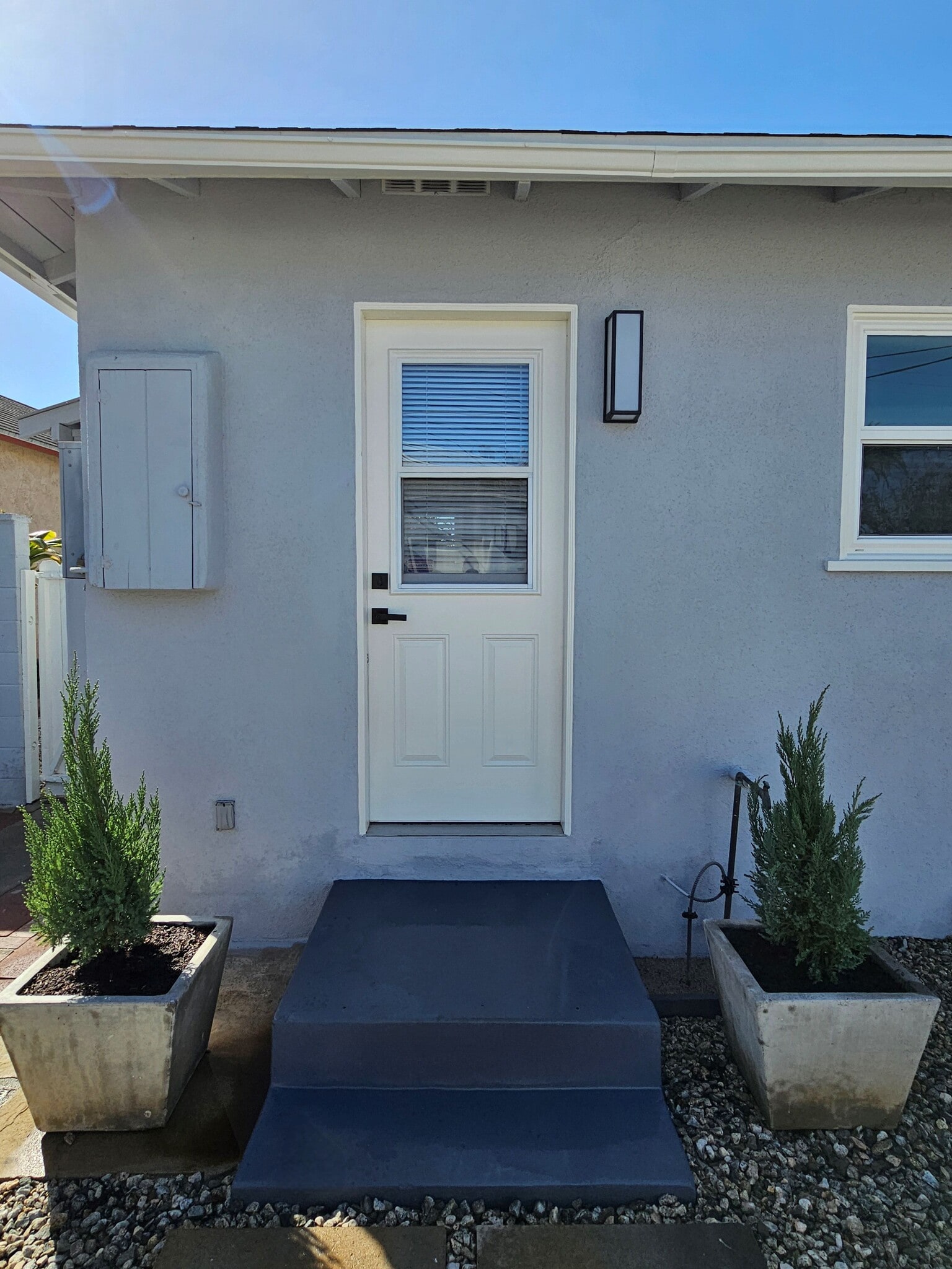 Building Photo - 2942 Midvale Ave