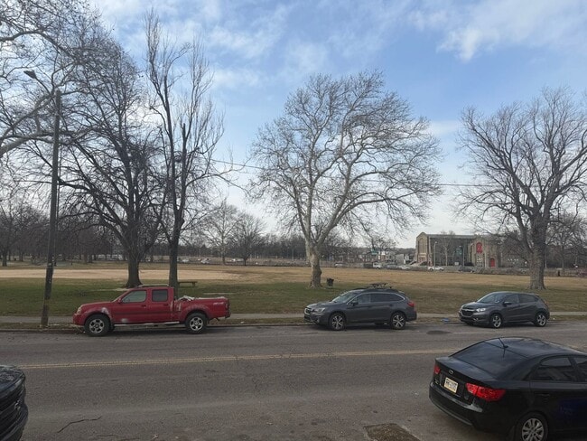 Building Photo - 4417 N 9th St