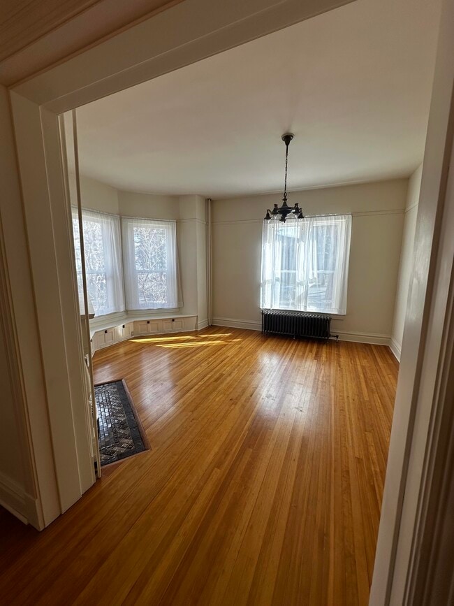 Building Photo - 428 Power St