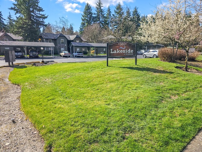 Coming Soon. Ground level condo near Microsoft Campus! New Paint, New Carpet, and updates throug... - Coming Soon.  Ground level condo near Microsoft Campus! New Paint, New Carpet, and updates throug...