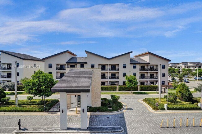 Building Photo - 7855 NW 104th Ave