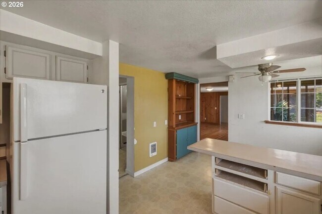 Building Photo - 1290 Riggs Hill Rd