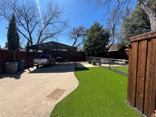 Building Photo - 5117 Maple Springs Blvd