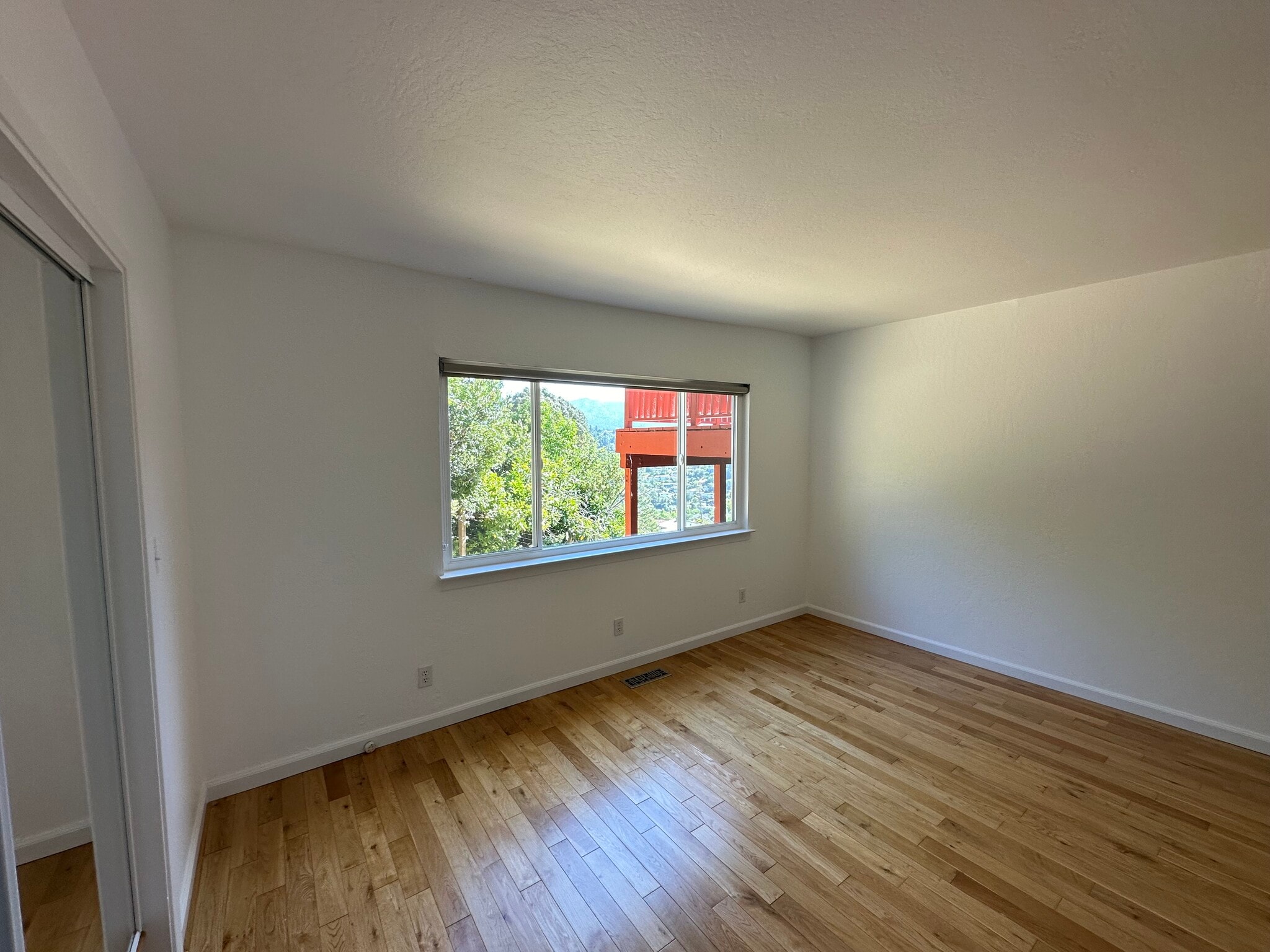 Building Photo - 18 Pepper Way