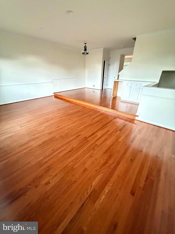 Building Photo - 327 Woodstream Blvd