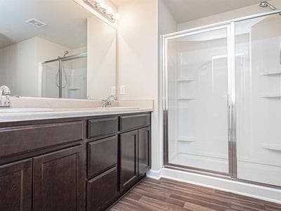 Building Photo - 145 Townview Dr