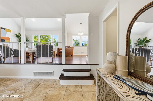 Building Photo - 4 Cheryl Dr