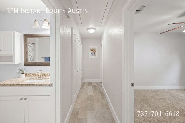 Building Photo - 8110 Ceberry Dr