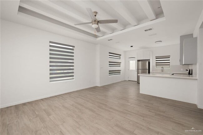 Building Photo - 11 E Campeche St