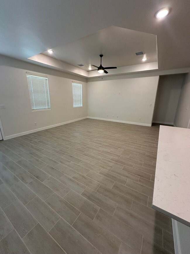 Building Photo - 1471 Cabin Creek Ave