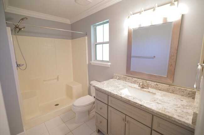 Building Photo - 731 Ty Ty Rd