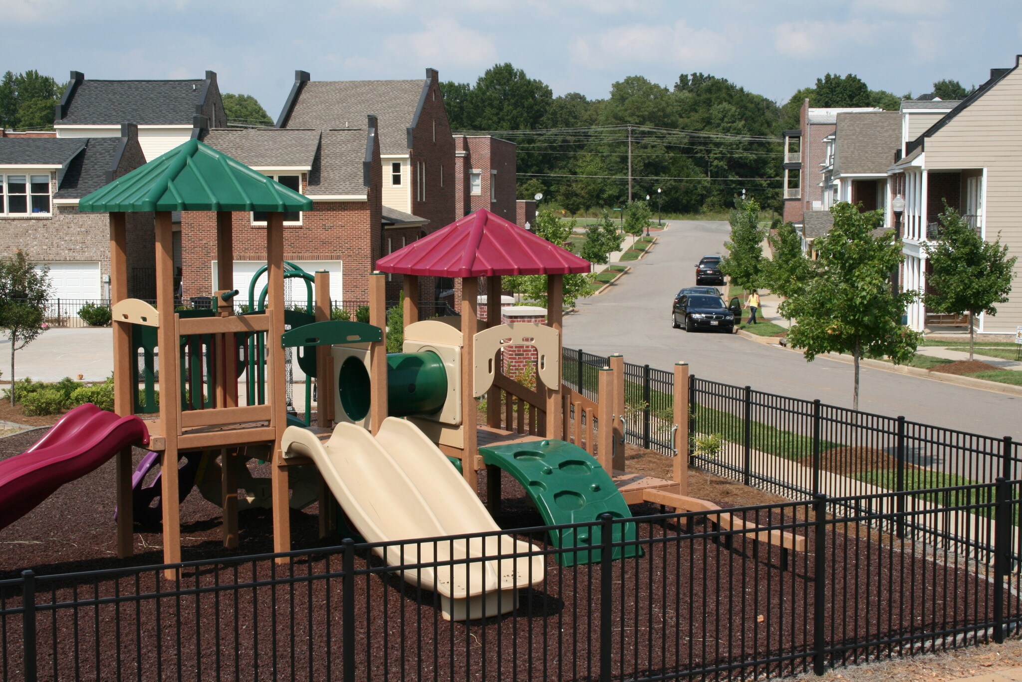 Building Photo - 214 Village Square