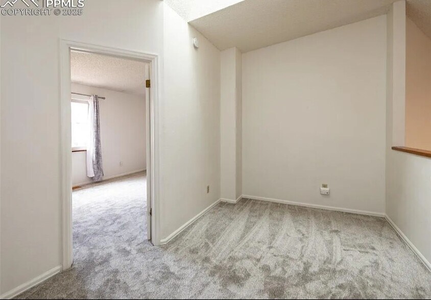 Building Photo - 3924 Berkley Ct
