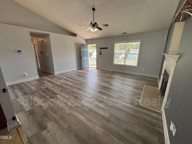 Building Photo - 2228 Stornoway Ct