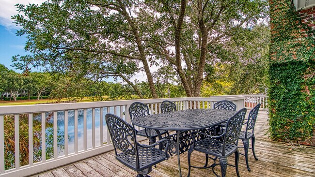 Building Photo - 127 Marsh Lake Dr