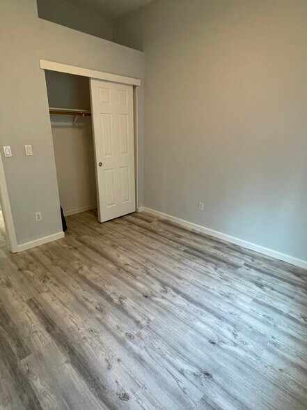 3rd Bedroom - 9428 Plainoak Way