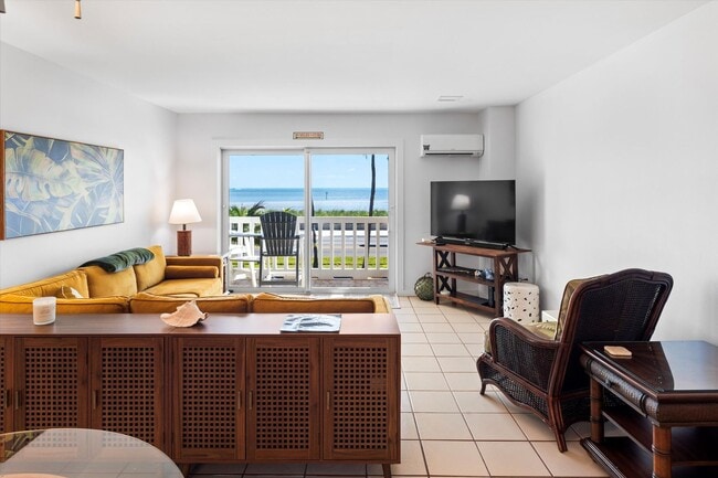 Building Photo - Beachside Living Made Easy – Furnished 2BR/1BA Available for 6 Months!