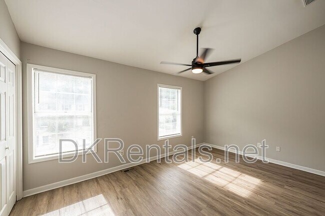 Building Photo - 3538 Kennesaw Station Dr