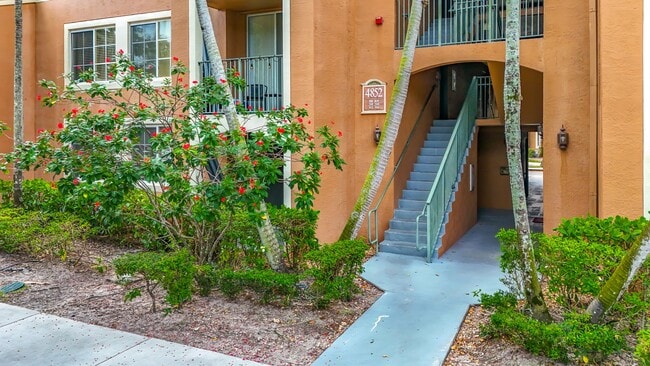 Building Photo - Super Cozy 2 bedroom in Desirable Neighborhood in coconut creek