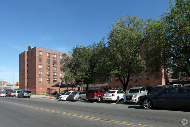 Primary Photo - Borinquen Court