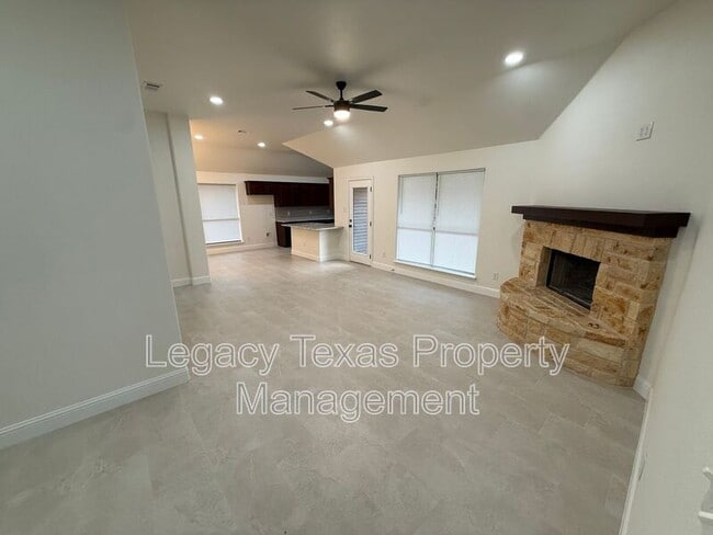 Building Photo - 3802 Juniper Ct