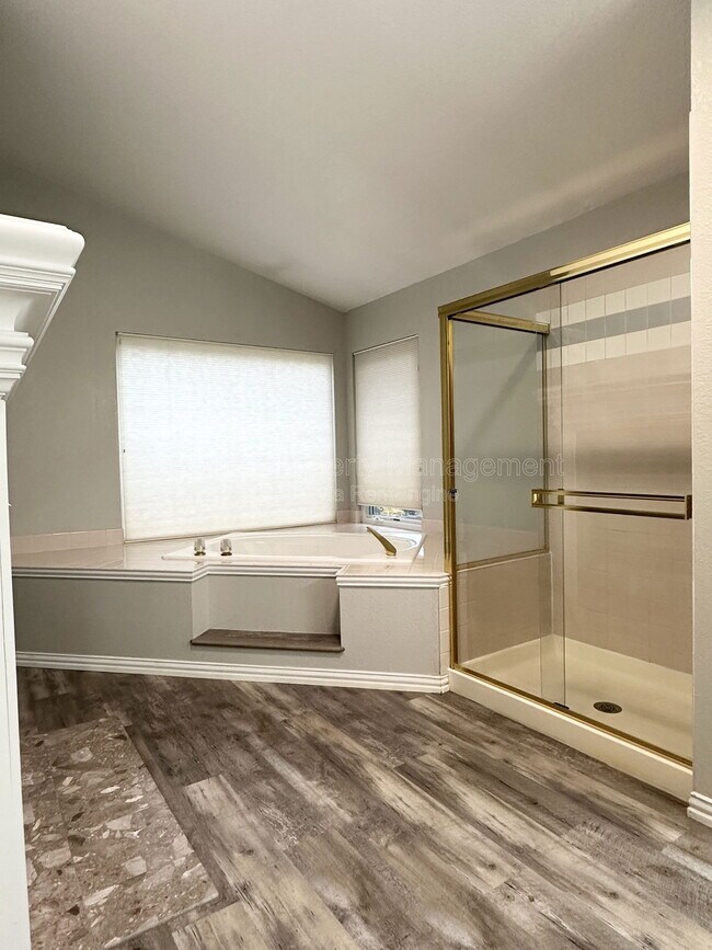 Building Photo - 4420 Cobbleskill Dr