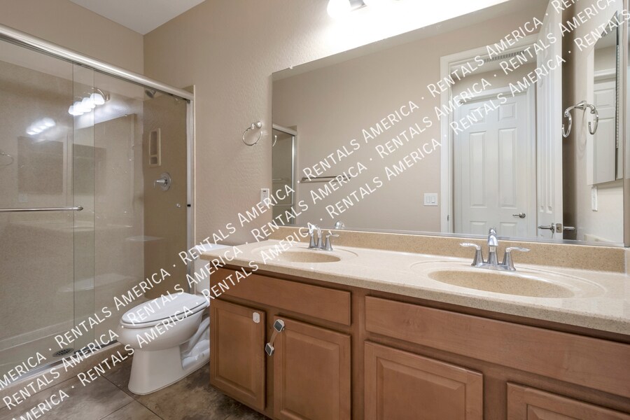 Building Photo - 267 E Kaibab Dr