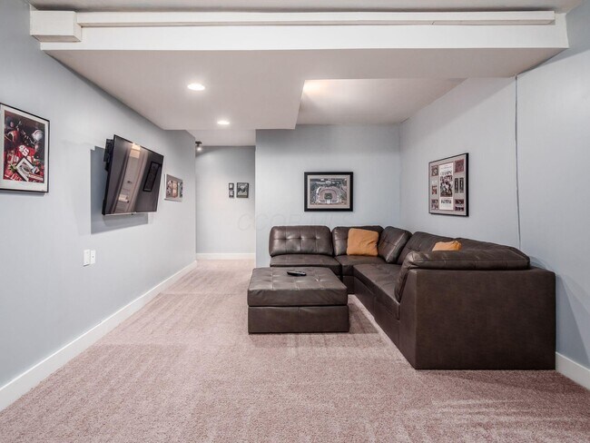 Building Photo - 7021 Kinsale Ln