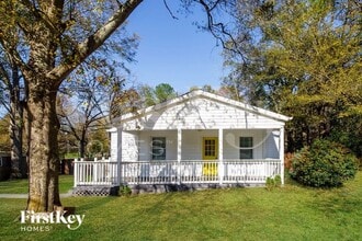 Building Photo - 3966 Oglesby Rd