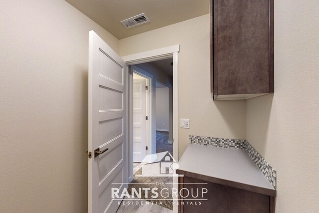 Building Photo - Built in 2023! Easy freeway access from Tumwater!