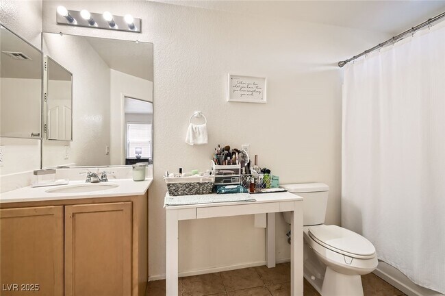 Building Photo - 8252 S Pearl Oasis Ct
