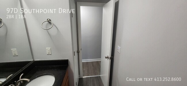 Primary Photo - 97 Southpoint Dr