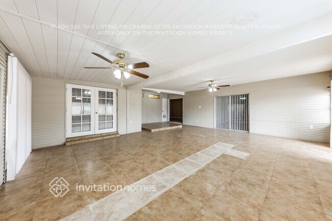 Building Photo - 3751 W Shangri-la Rd
