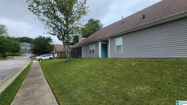 Building Photo - 299 High Ridge Dr