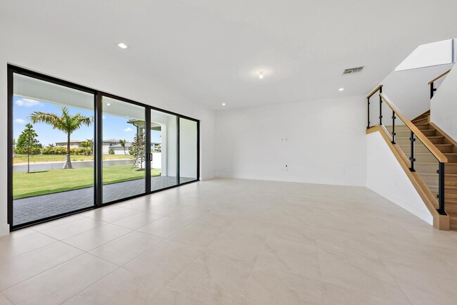 Building Photo - 20471 Southernwood Ave