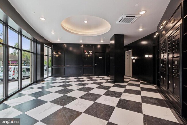 Building Photo - 367 W Hortter St