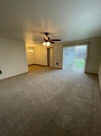 Building Photo - 367