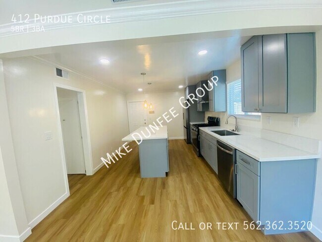 Building Photo - 412 Purdue Cir