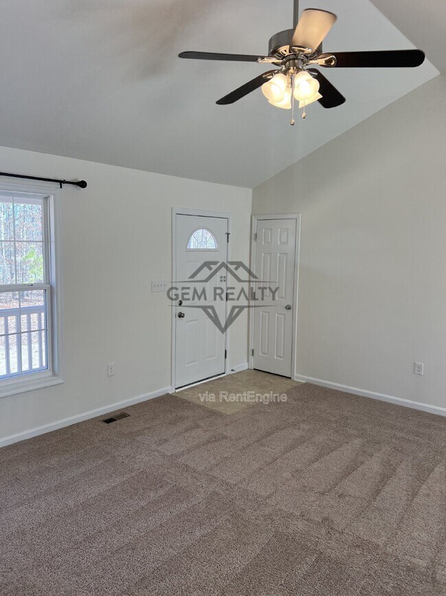Building Photo - 8326 Quicks Way
