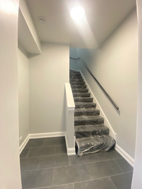 Building Photo - 1305 E 69th St