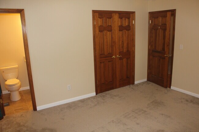 Building Photo - 190 Sheep Ranch Rd SE