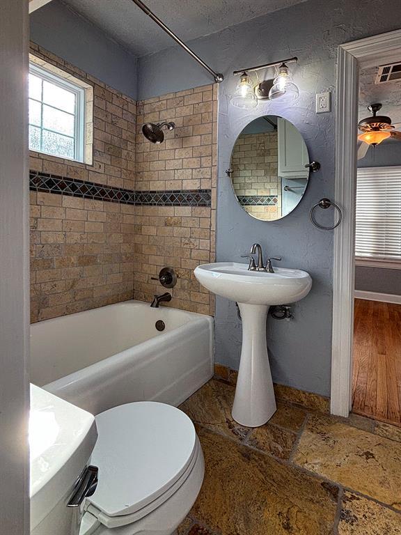 Building Photo - 531 NW 48th St